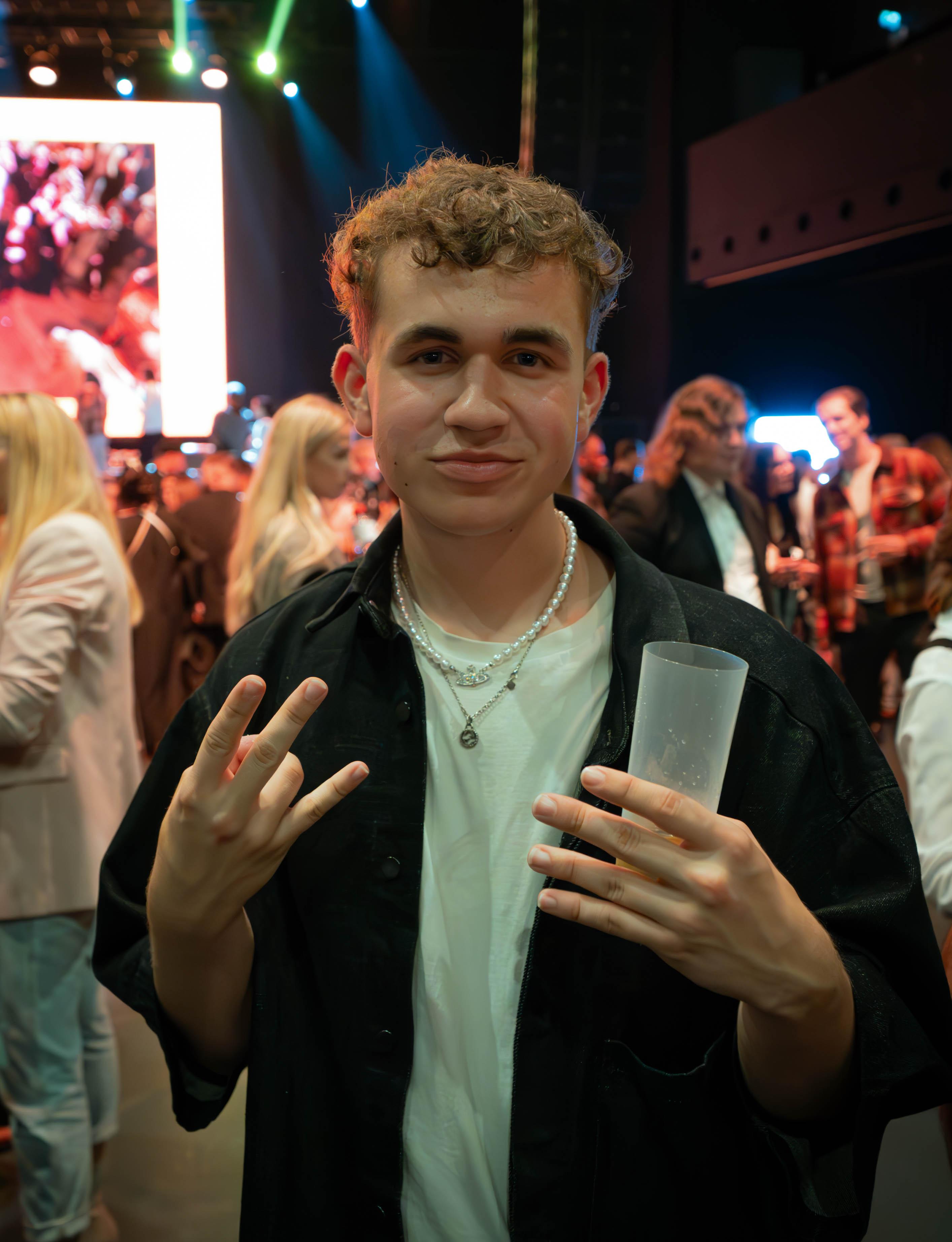  danielkello
